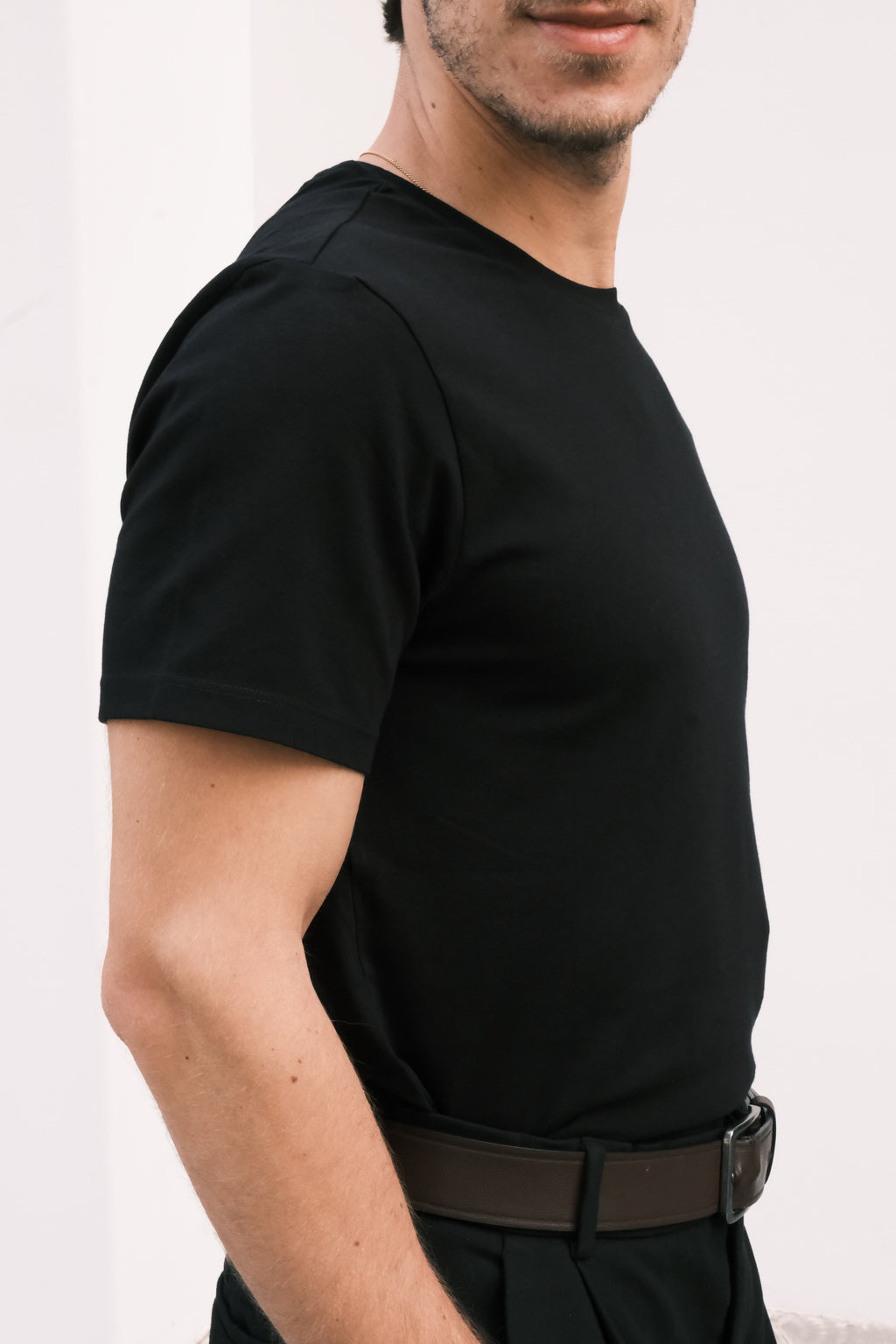 Camiseta Clássica Preta Algodão Egípcio - Masculina (frente)