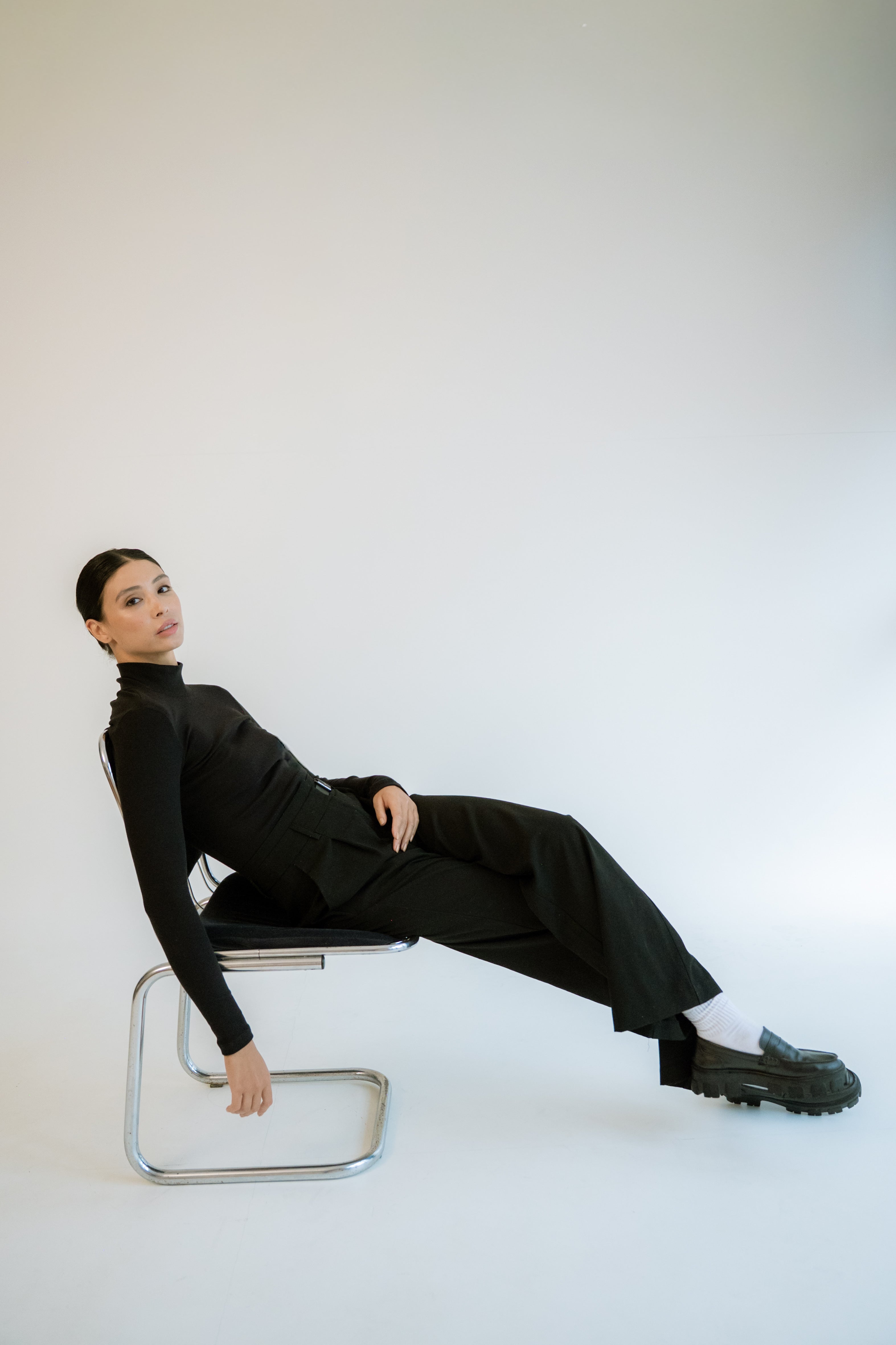 Blusa Manga Longa com Gola com tingimento Orgânico Preta