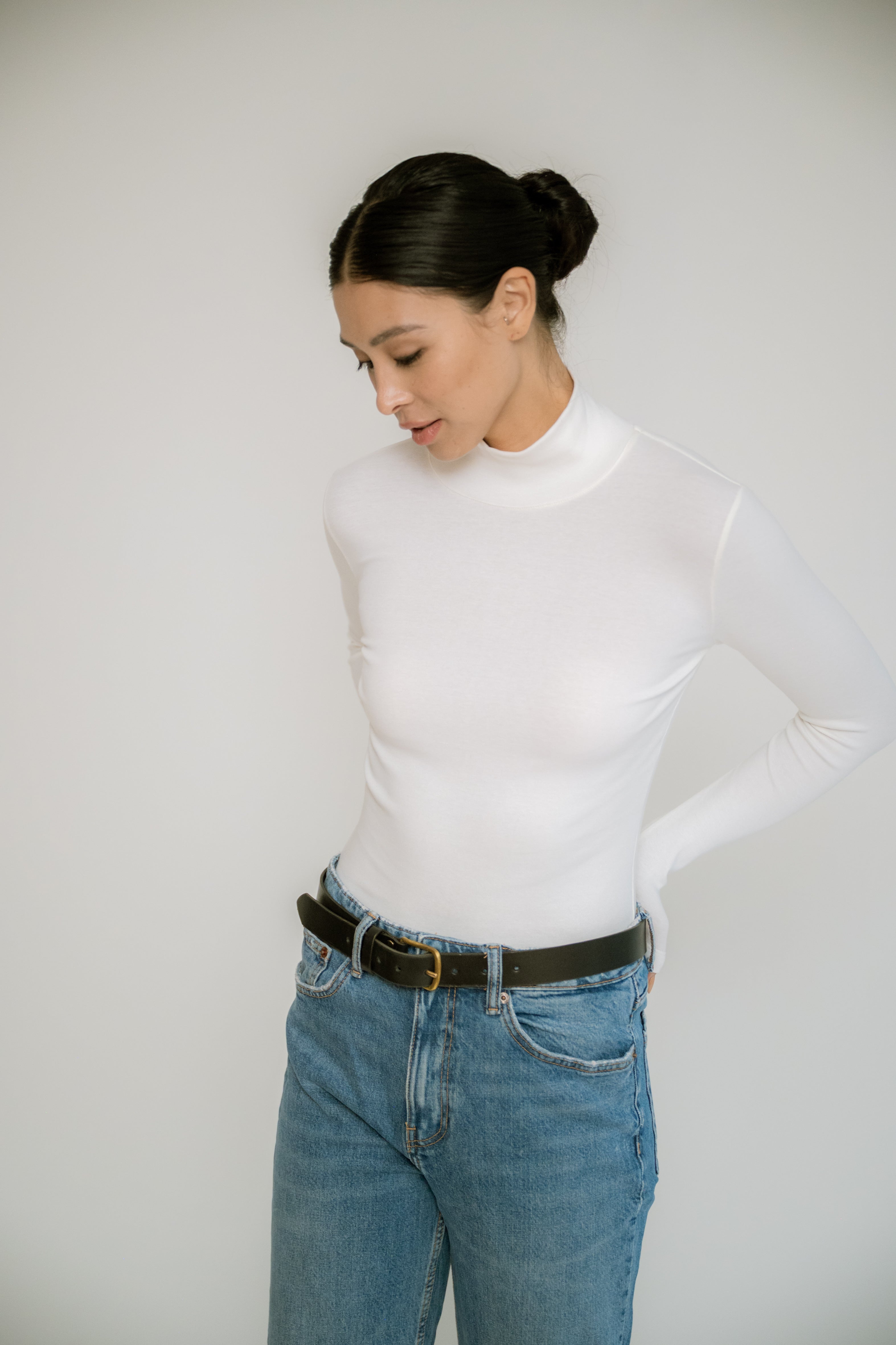 Blusa Manga Longa Canelada com Gola com Tingimento Orgânico Off-White