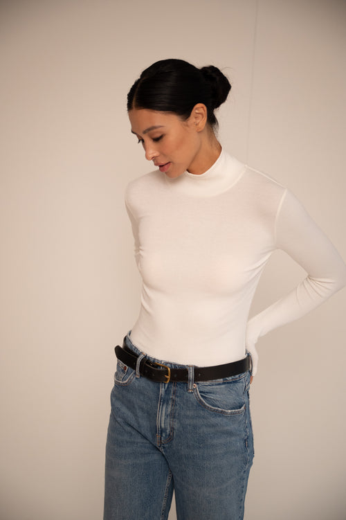 Blusa Manga Longa Canelada com Gola com Tingimento Orgânico Off-White