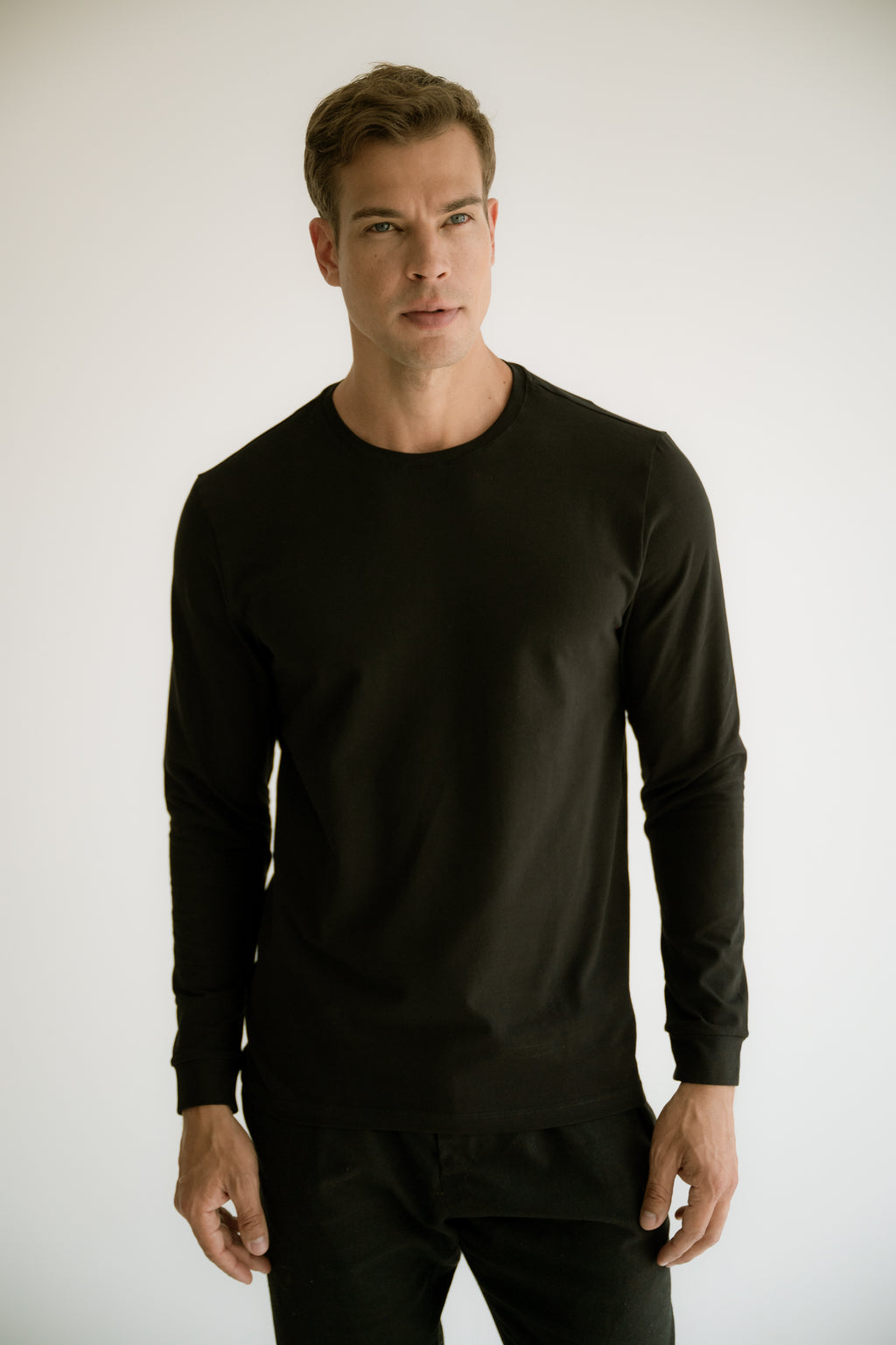 Camiseta Slim Fit Manga Longa Algodão Egípcio Preta