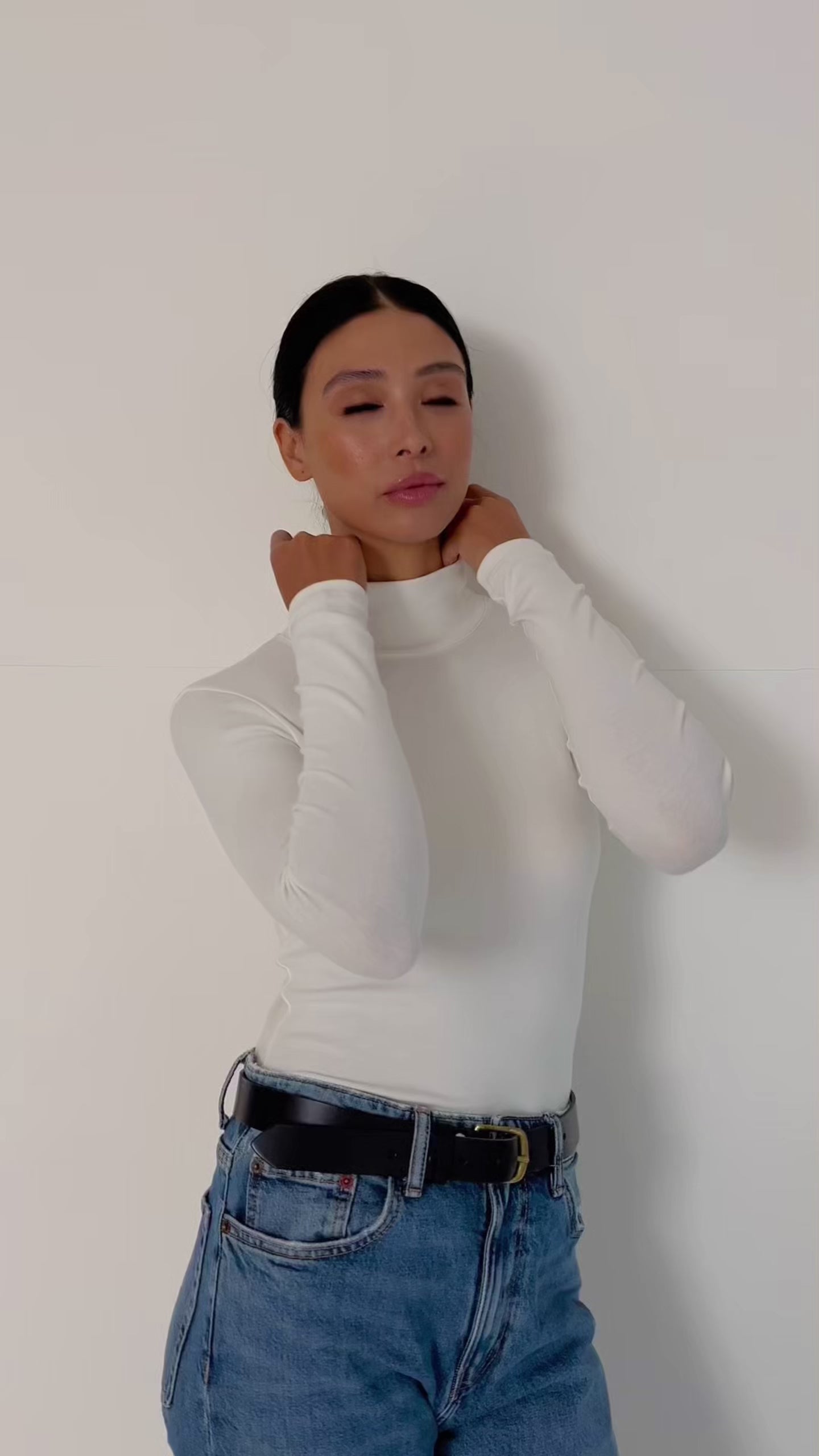 Blusa Manga Longa Canelada com Gola com Tingimento Orgânico Off-White