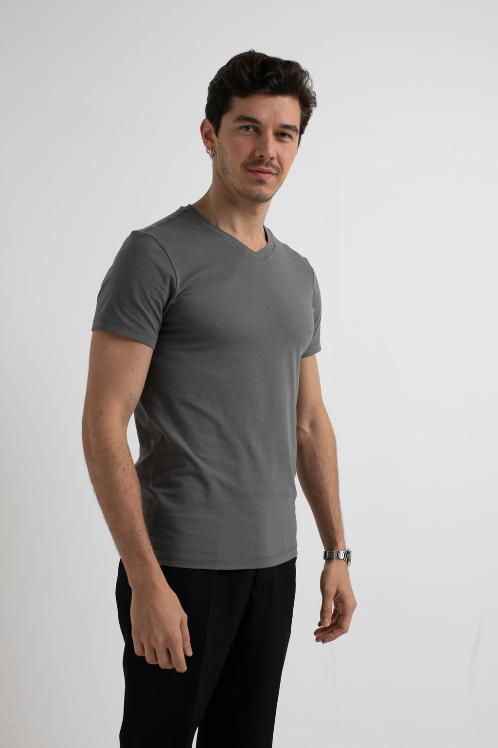 Camiseta Muscle Fit V Algodão Egípcio