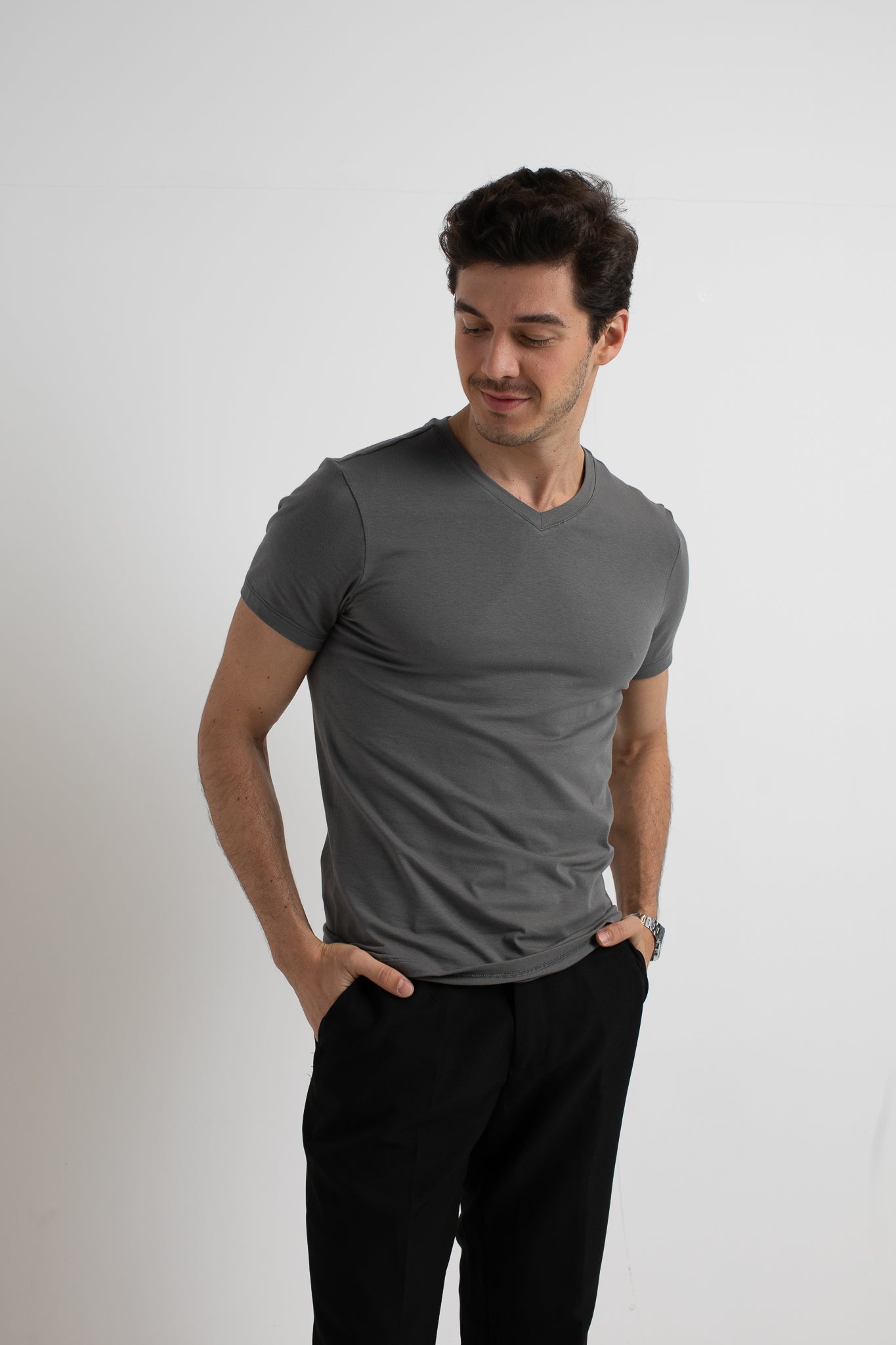 Camiseta Muscle Fit V Algodão Egípcio